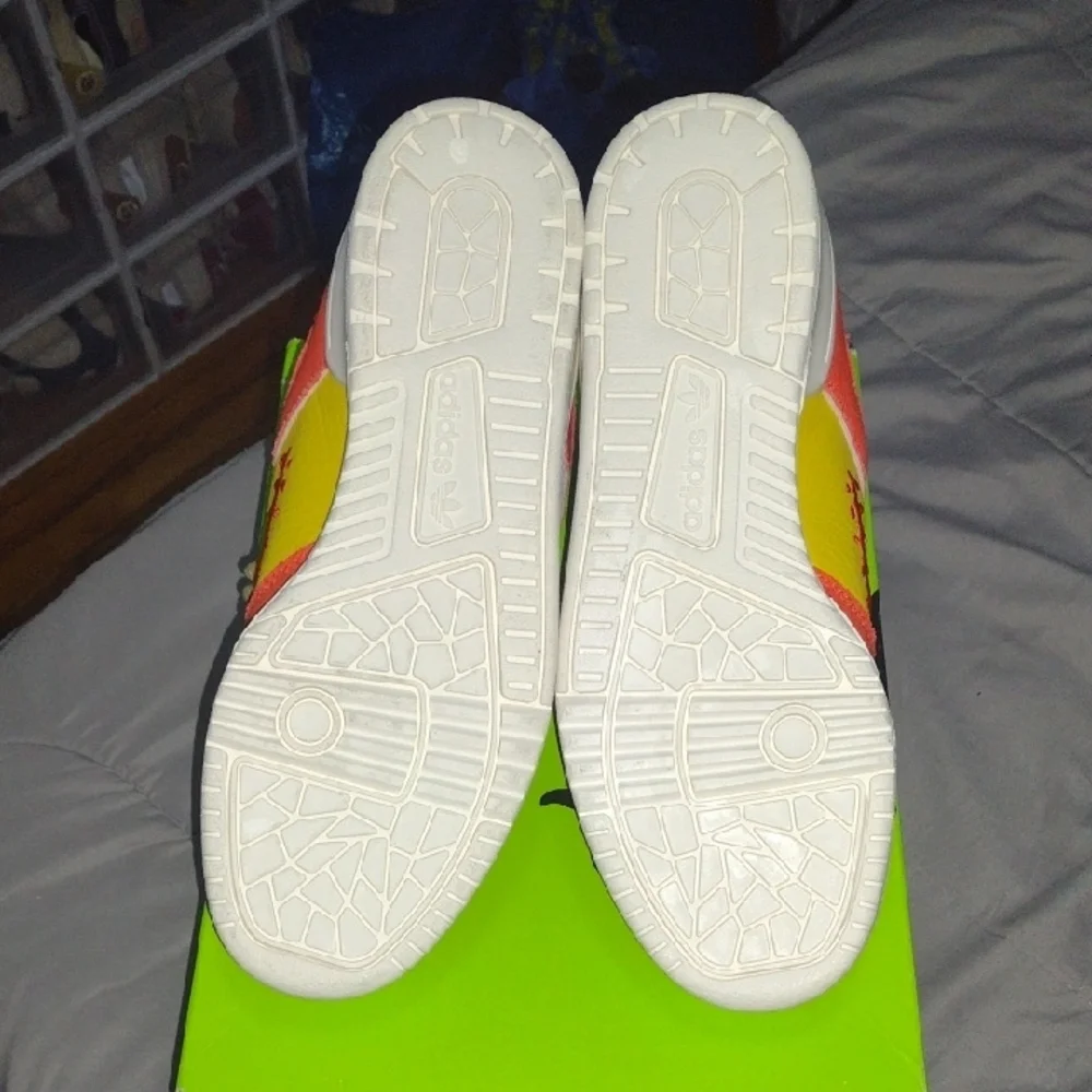 Adidas Rivalry 86 Low SIMPSONS TH, Collection Item - Picture 4 of 7